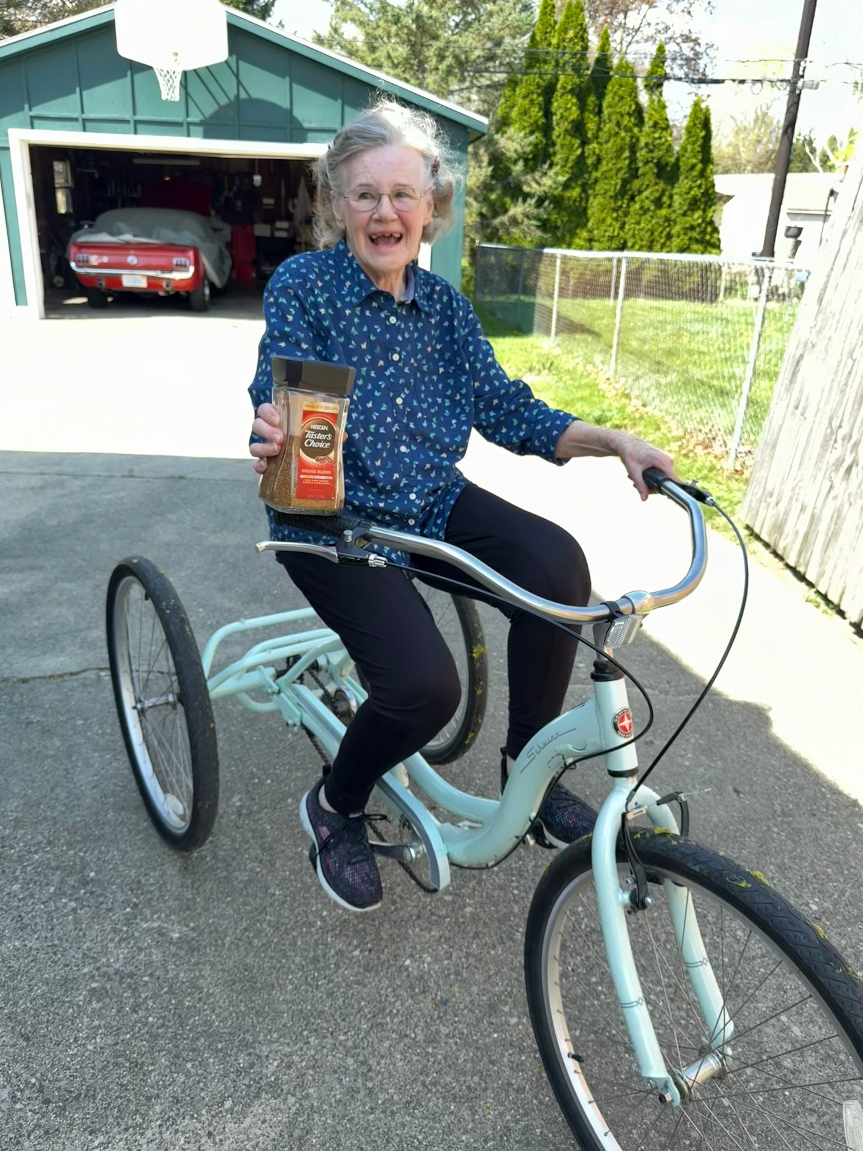 Clara Betty Roos Tribute Blend