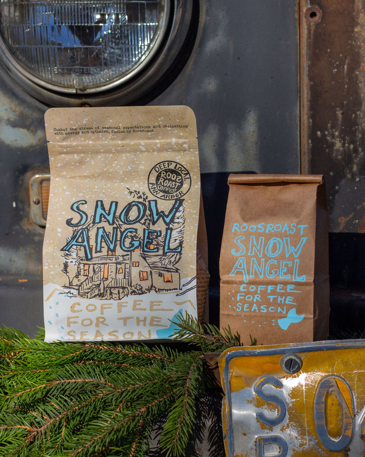 two sizes half pound and full pound of holiday blend coffee